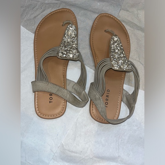 Torrid Grey Elastic T Strap Slingback Faux Suede Stretchy Bling Sandals Sz 10WW - Picture 6 of 14